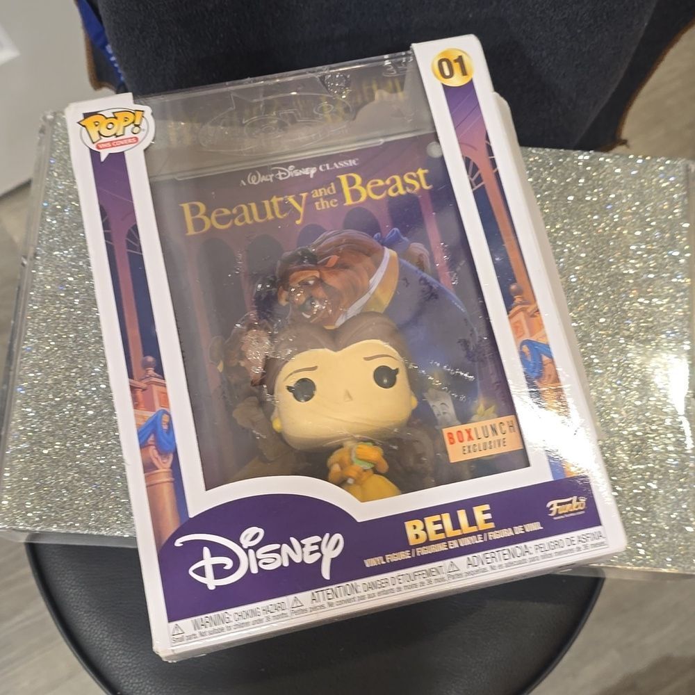 Funko‎ Pop VHS Covers Belle Vinyl Figure #01 - Picture 5 of 6